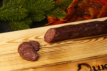 Фото Сырокопченая колбаса из северного оленя