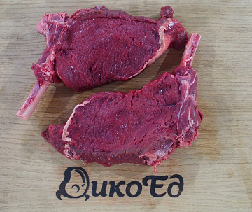Фото Стейк из корейки северного оленя на кости (томагавк)