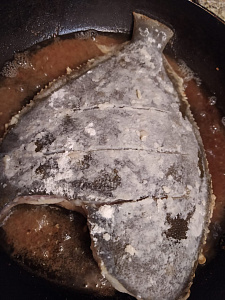 Превью Камбала белобрюхая потрошеная без головы