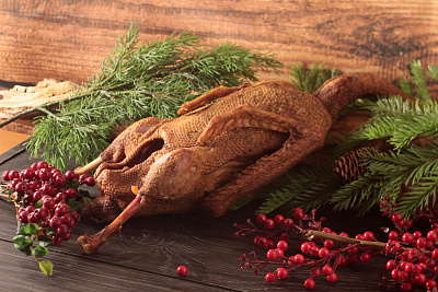 Превью Гусь копченый дикий