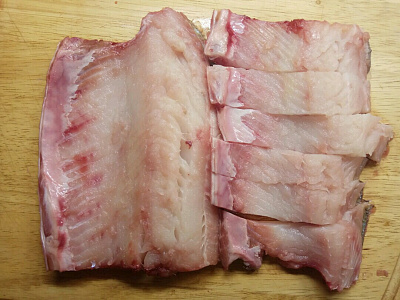 Превью Муксун свежемороженый (1,8-2,2кг)